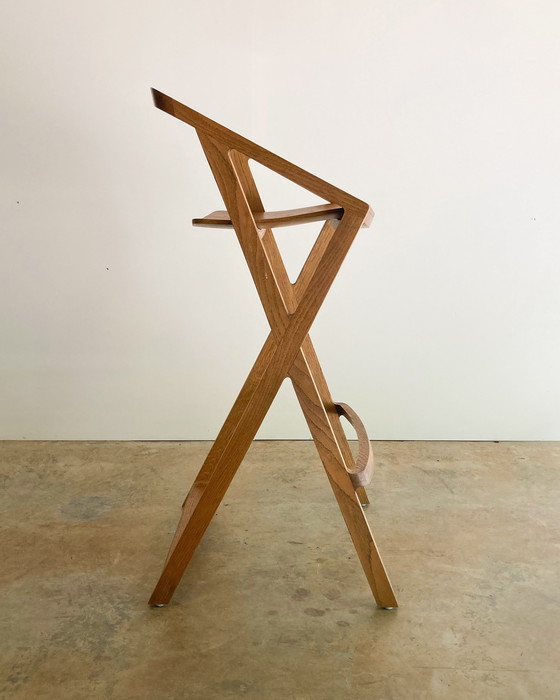 Image 1 of Tabouret de bar artisanal en bois