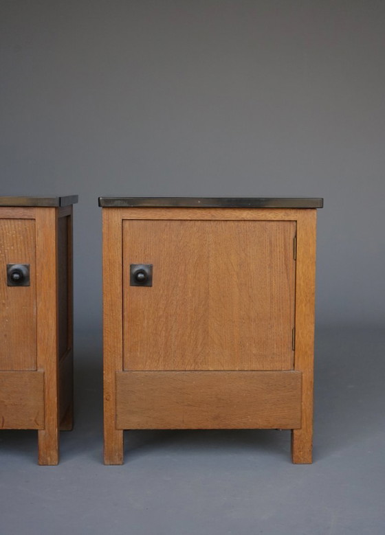 Image 1 of Art Deco eikenhouten nachtkastjes van Henk Wouda voor Pander & Zn., jaren 1920, set van 2