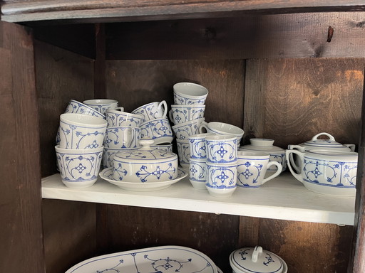 Blau Saks Strohblume servies compleet 150+