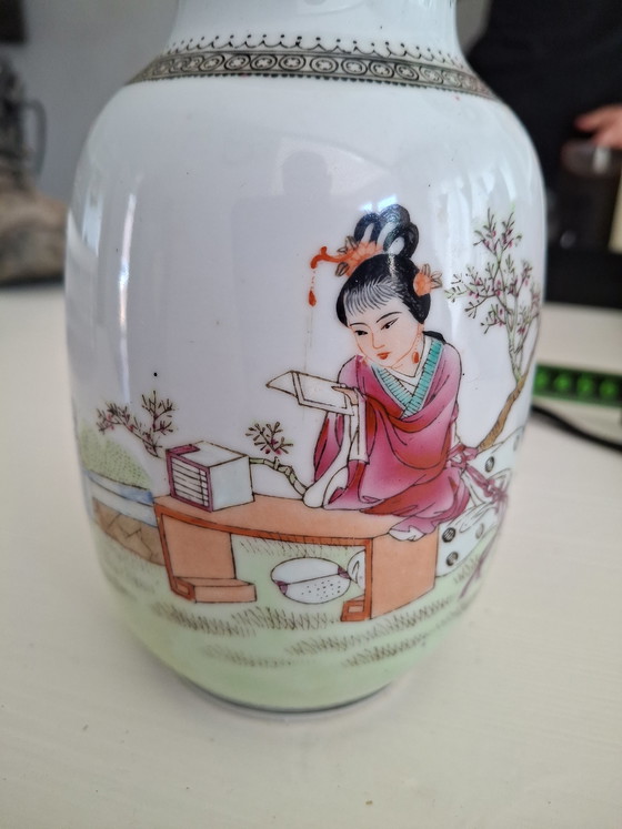 Image 1 of Vase Chinese Vase Famille Rose