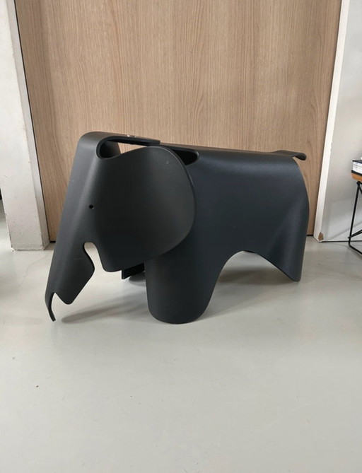 Vitra Eames Elephant
