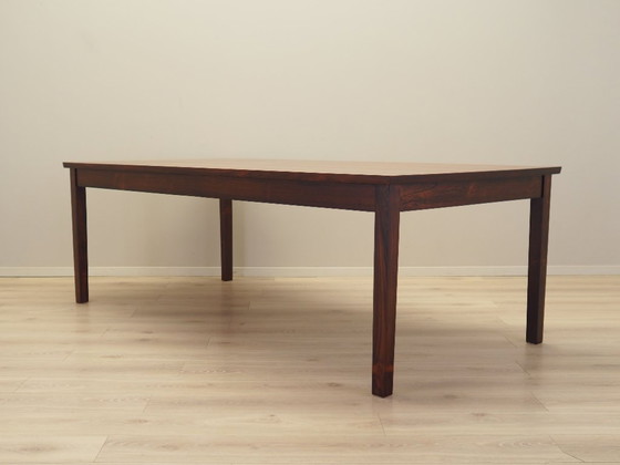 Image 1 of Table en bois de rose, design danois, années 1970, production : Danemark