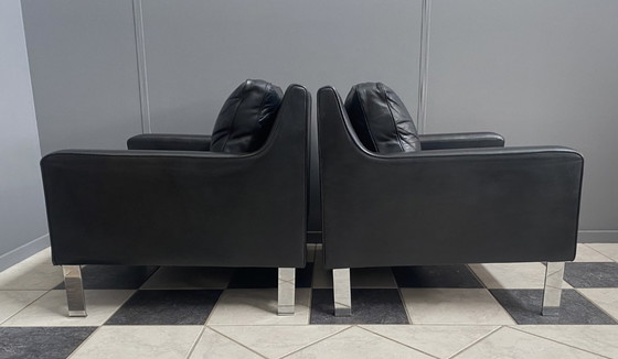 Image 1 of 2 black leather Tecta chairs by Hans Konecke 1960s model D45
