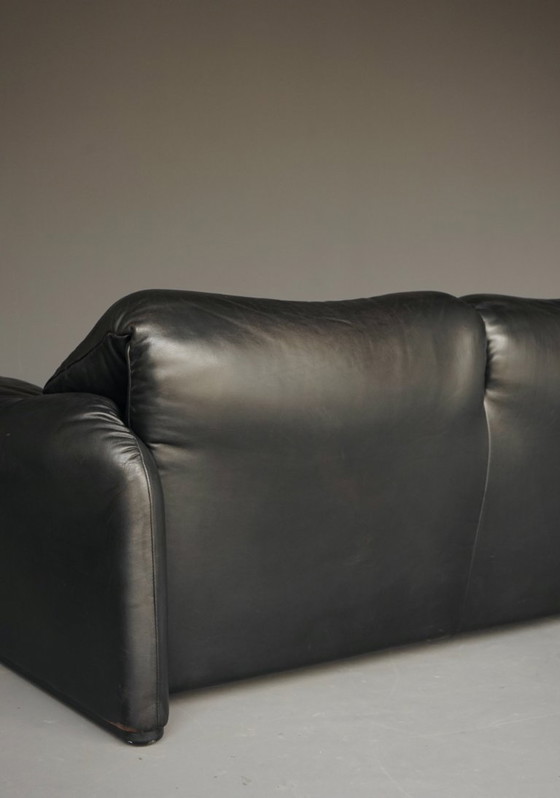2 Sitzer Maralunga Sofa aus schwarzem Leder für Cassina. 1970er Jahre – 2 Sitzer Sofas, Leather (photo 19 of 20)