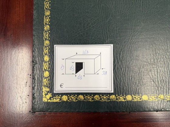 Klassischer englischer Mahagoni Schreibtisch – Leather, Wood (photo 17 of 17)