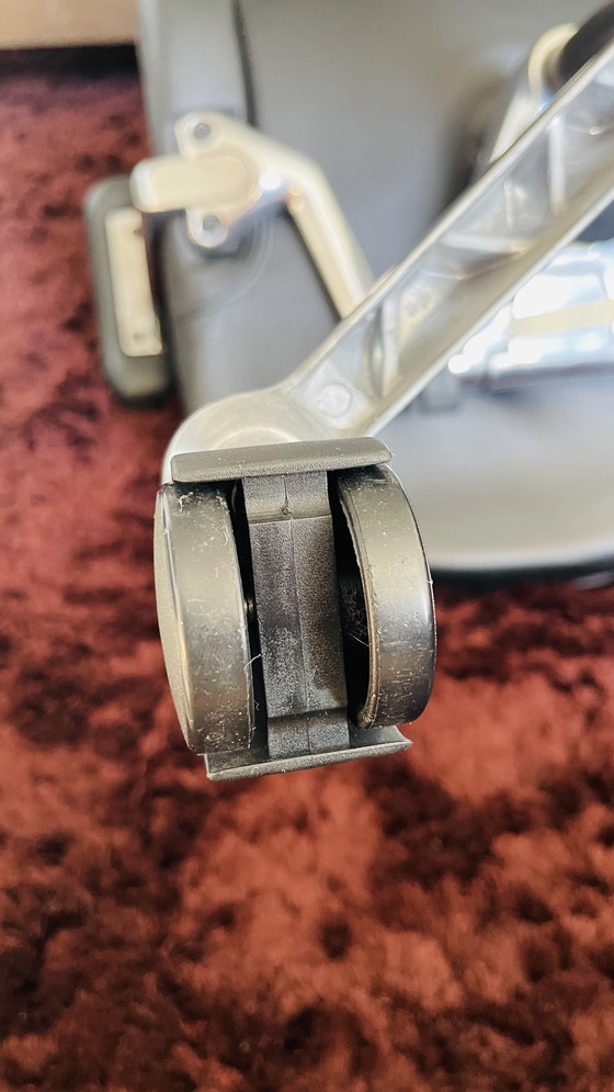 Image 1 of Sillón Herman Miller Equa Executive