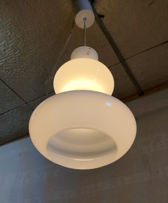 Scandinavian Style Pendant Lamp in Opaline Glass - 1950s (photo 5 of 8)
