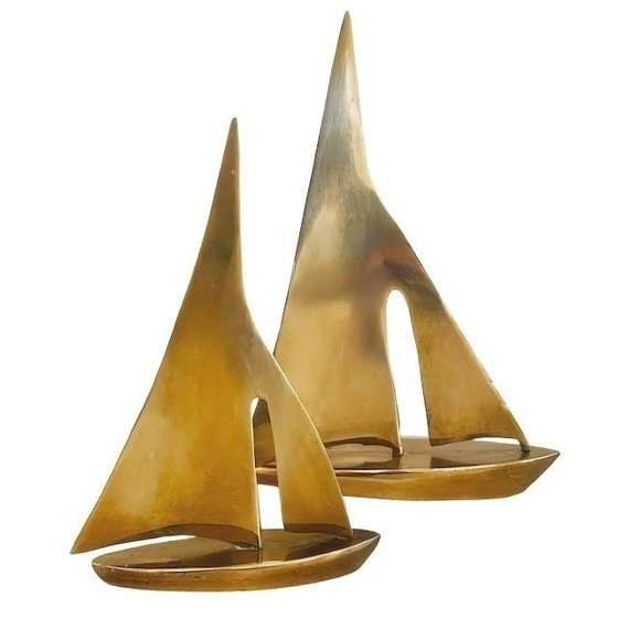 Image 1 of Set di barche a vela in ottone vintage in stile Hollywood Regency di Curtis Jere, anni '70