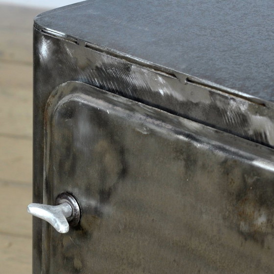 Image 1 of Comodino in ferro, circa 1950