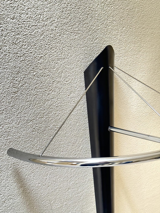 Image 1 of Rare Porte-Manteau Postmoderne | 1980 Vintage Chrome & Metal Design