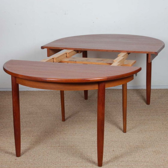 Image 1 of Large round extendable teak dining table, 1960