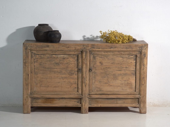 Antikes niedriges Sideboard aus Kiefernholz mit zwei Türen – China, ca. 1930 – Buffetschränke (photo 40 of 40)