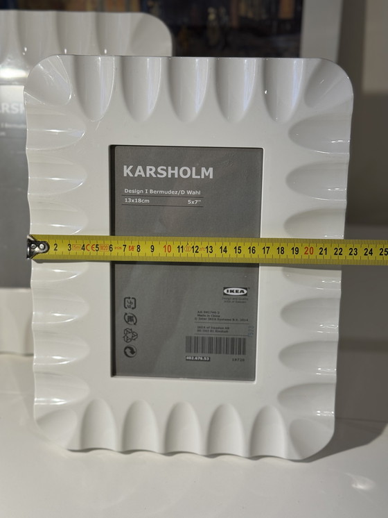 Image 1 of Conjunto de marcos de fotos IKEA Karsholm de plástico blanco, diseño de los años 2000