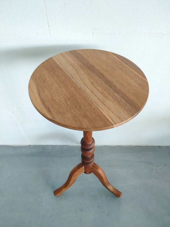 Tavolino/piedistallo vintage in legno a treppiede per piante, decorazione o vaso. – Porta piante, Wood (photo 7 of 7)