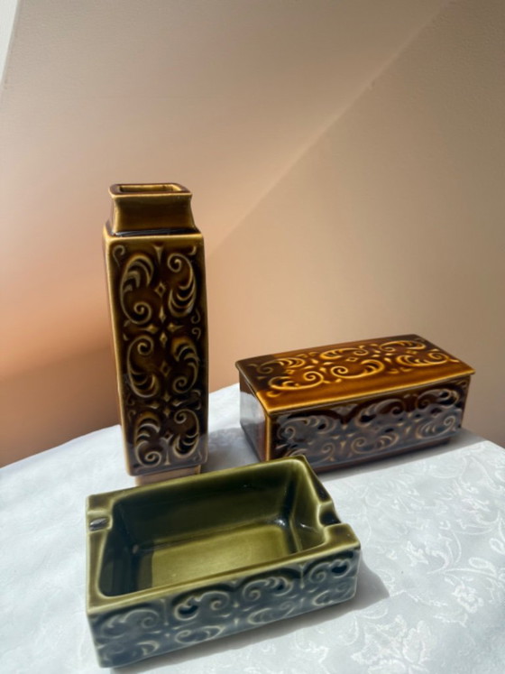 Ditmar Urbach Ceramic Vase & Box Czechoslovakia Set - Free Matching Ashtray (photo 5 of 11)