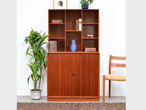 Hvidt & Mølgaard Schrank Søborg credenza in teak credenza vintage della metà del secolo regale