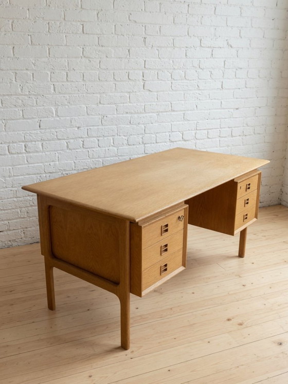 Eikenhouten directiebureau door Arne Vodder van Brouer Møbelfabrik, Denemarken, jaren 60 – Wood (photo 12 of 16)