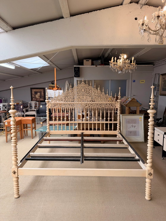 Ornate Hand-Carved Four Poster Bed – Furniture (photo 6 of 6)