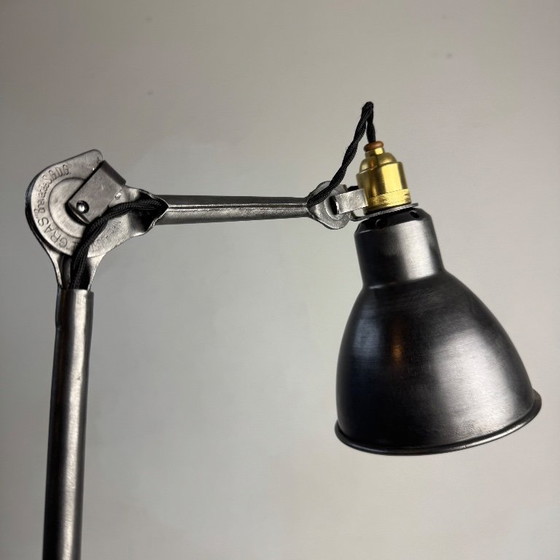 Image 1 of OUDE INDUSTRIËLE WANDLAMP “GRAS RAVEL” N° 204 Halfvast