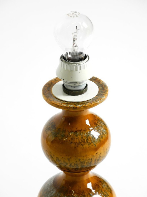 Image 1 of Mooie grote keramieken tafel- of vloerlamp uit 1960 in lichtbruin van Kaiser Leuchten