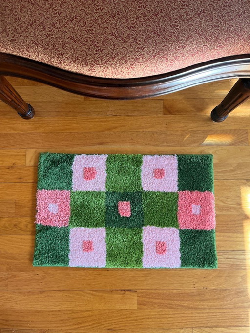 Tapis CUTE en laine fait main – coloris personnalisables 100cmx70cm