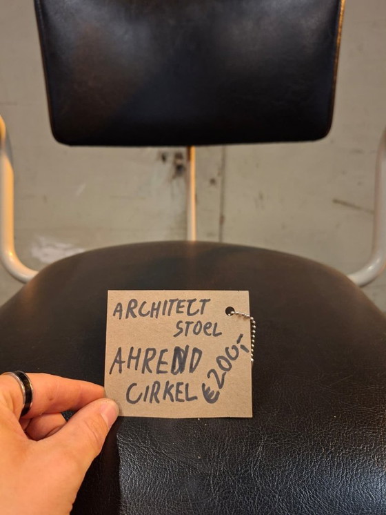 Image 1 of Vintage Ahrend Cirkel Architect bureaustoel met arm uit 1922