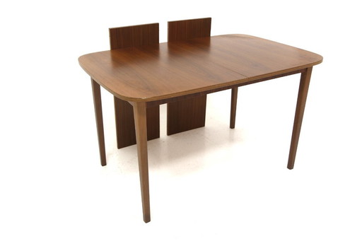 Table de salle à manger scandinave en noyer, Suède, 1960
