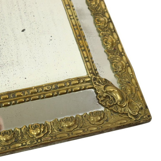 Image 1 of Miroir à coussin ancien Miroir Repousse France
