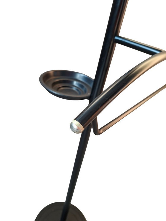 Image 1 of Moderner schwarzer Metall-Garderobenständer mit Spiegel und Ablagefach