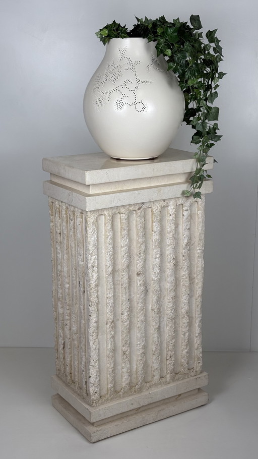 Vintage grote Romeinse zuil /pilaar beige crème plantentafel