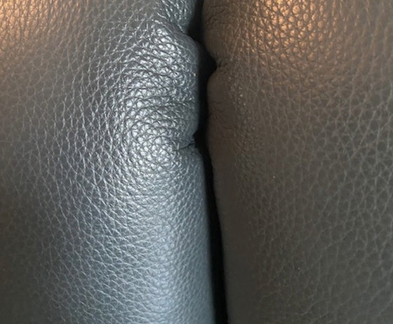 Image 1 of Leolux Ascana bank blauw leer, elektrisch verstelbaar