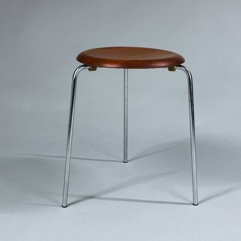 スツール Arne Jacobsen 3170 Teak FRITZ HANSEN Arne Jacobsen (1902-1971) - teak - Dot stool - model 3170 - Fritz