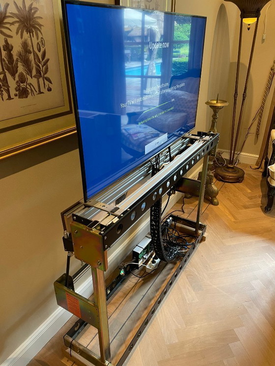 Image 1 of Clive Christian tv dressoir incl tv