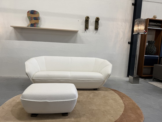 Image 1 of Canapé 3 places Pode Colla avec pouf en tissu Amelia