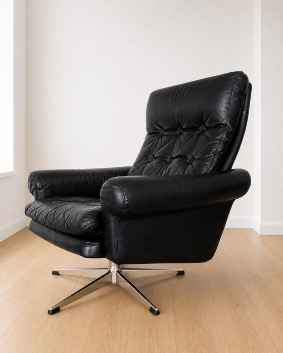 Fauteuil pivotant vintage danois en cuir noir, milieu du siècle, années 1970 – Leather (photo 6 of 13)