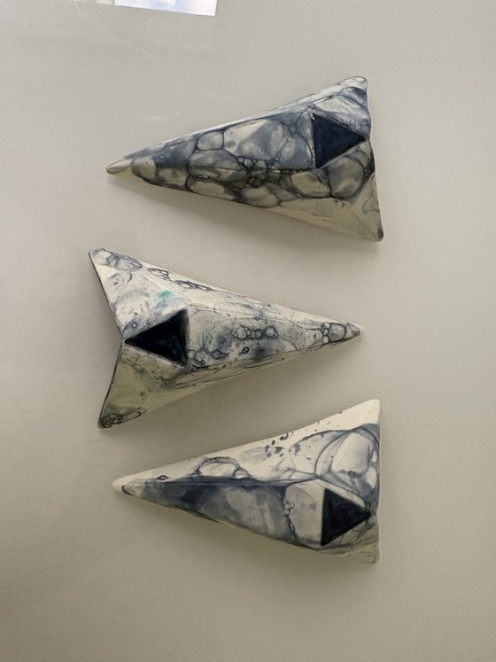 Image 1 of Conjunto de tres esculturas de pared de cerámica