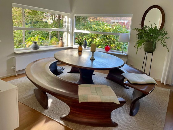 Image 1 of Mesa con bancos