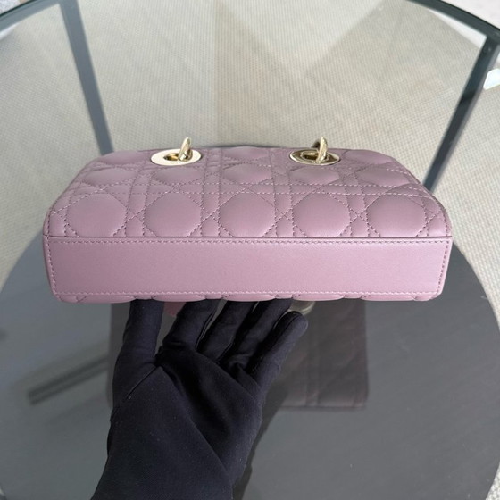 Image 1 of DIOR D-JOY SMALL LADY - PIEL DE CORDERO CON TRAJES CANNAGE Y HERRAJES DE ORO ROSA