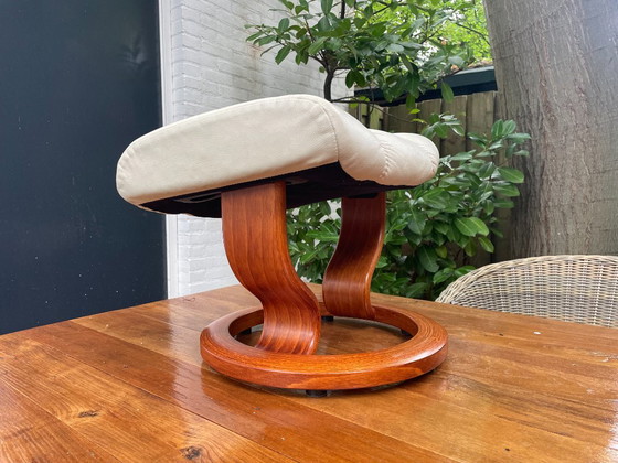 Ekornes Stressless Footstool – Footstools & poufs, Wood (photo 11 of 14)