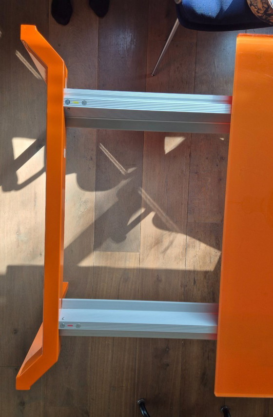 Image 1 of Prado Ciacci extendable table orange/white