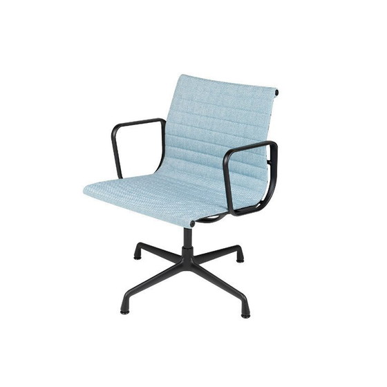 Image 1 of Sedia da riunione Vitra EA108 MA, base nera, tessuto: blu mare/avorio