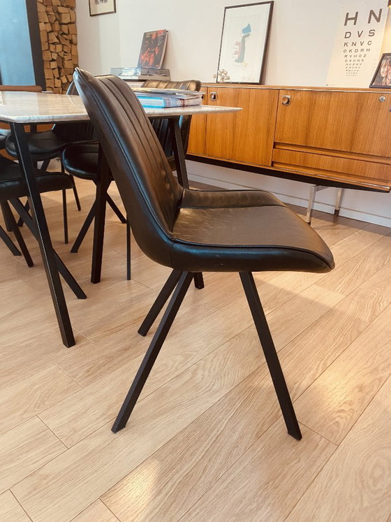 8 Stoelen Vintage Mat Zwart Nieuwstaat – Eetkamerstoelen, Metal, Skai (photo 5 of 6)