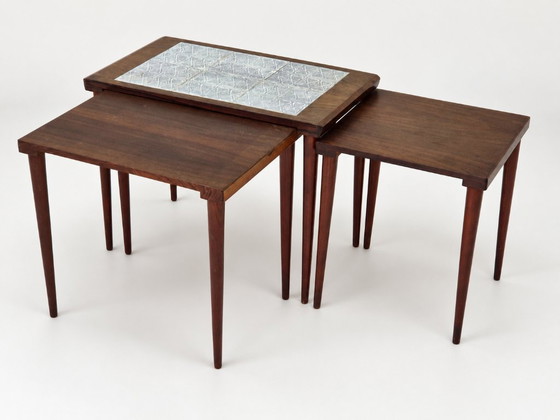Rosewood nesting tables with ceramic tiles,  Denmark, 1960s, set of 3 – Side tables (photo 5 of 19)
