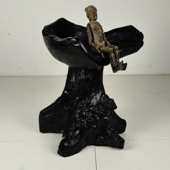 Image 1 of Sedia nera in ceppo d'albero di metà secolo