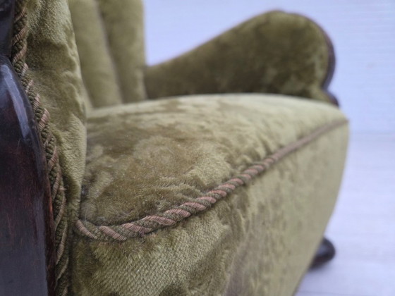 Image 1 of Fauteuil relax danois des années 1950, revêtement en velours, bois de chêne.