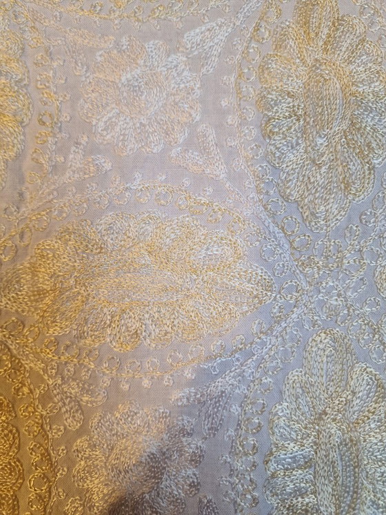 Image 1 of Nappe avec 8 serviettes (brodées à la main)