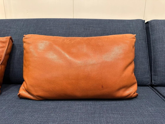 Image 1 of 2x Diseño original en cojín lumbar de serie