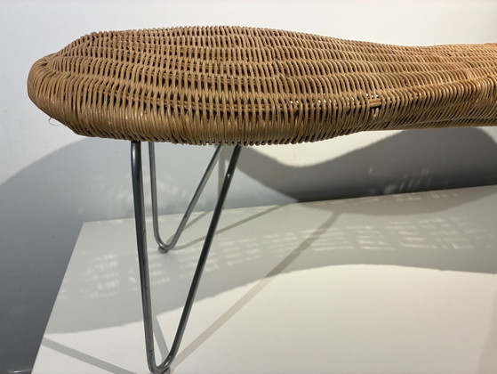 Banc IKEA en rotin couleur cacahuète – un classique du design des années 1990 – Tabourets, Rattan, Metal (photo 3 of 11)