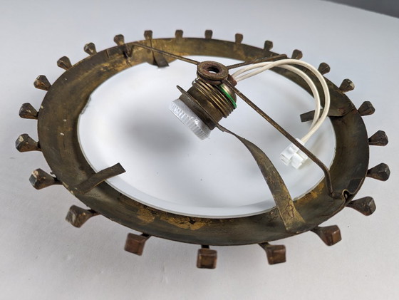 Image 1 of Lampe solaire Forged Nails, feuille d'or et verre opalin, France, années 1950