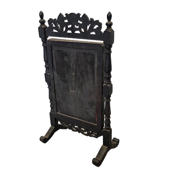 Image 1 of Miroir psychique chinois ancien incrusté de nacre